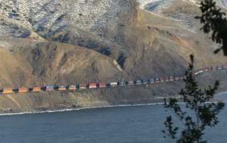 Freight Transportation Companies - Glendale, California | MoveFreight, Inc. Less Than Truckload Broker, Less Than Truckload Freight Broker, freight trucking, freight transportation, Cold weather shipping concept image